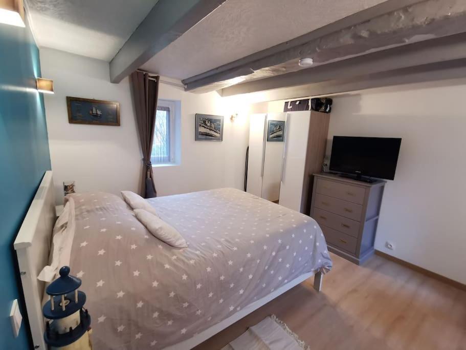Apartamento Le Rez De Jardin Honfleur Exterior foto