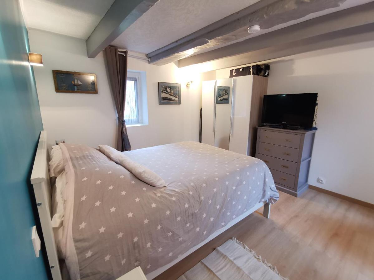 Apartamento Le Rez De Jardin Honfleur Exterior foto