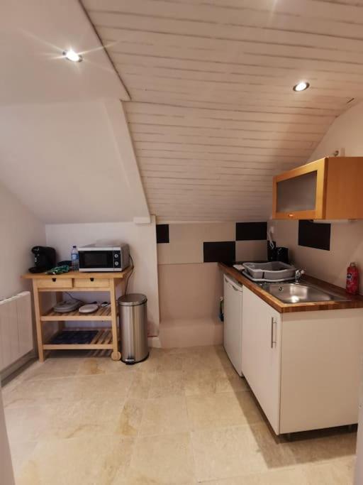 Apartamento Le Rez De Jardin Honfleur Exterior foto