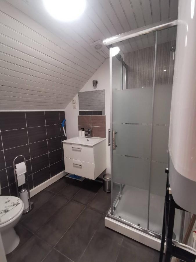 Apartamento Le Rez De Jardin Honfleur Exterior foto